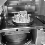 Avtagbar protetik – metallskelett med precision och komfort